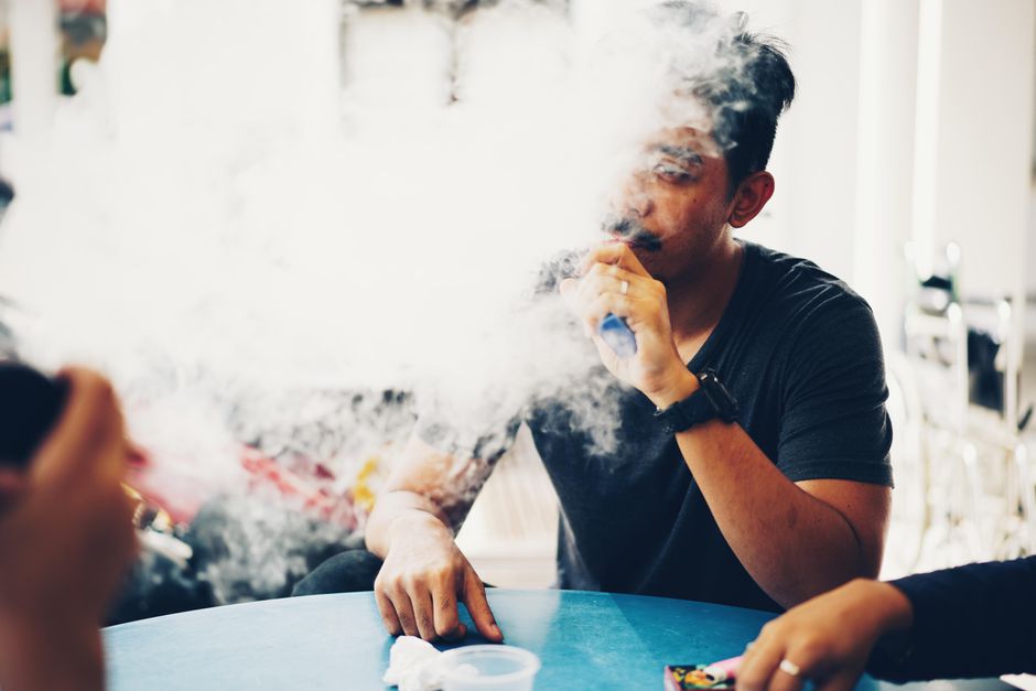 Can You Vape Around Someone With Asthma : Better Breathing ...
